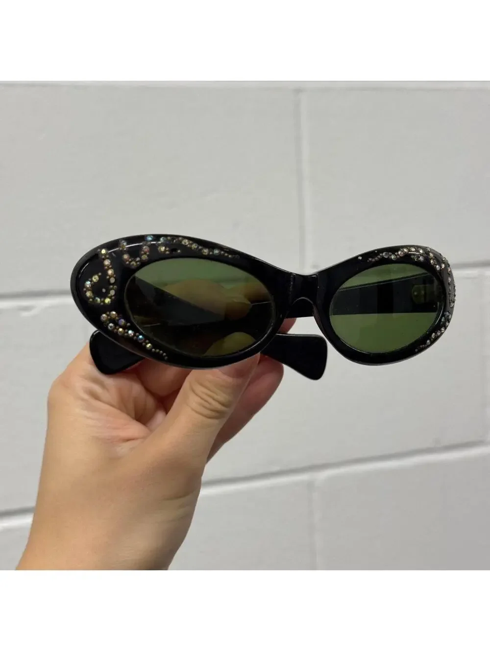 Vintage 1950s Black Oval Cat-Eye Aurora Borealis Rhinestone Sunglasses